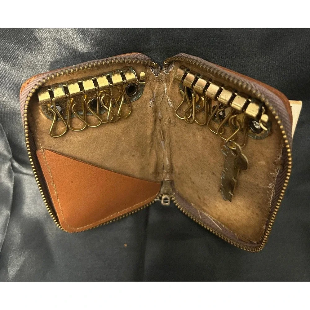 Vintage Kent Leather Key Case Removable Swivel Hooks Original Insert Card & Key